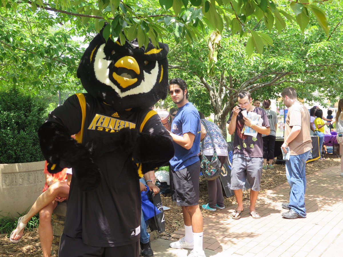 KSUIgnition's tweet image. #TBT to 2015 Ignition with our pal @ScrappyTheOwl #KennesawState #OwlNation