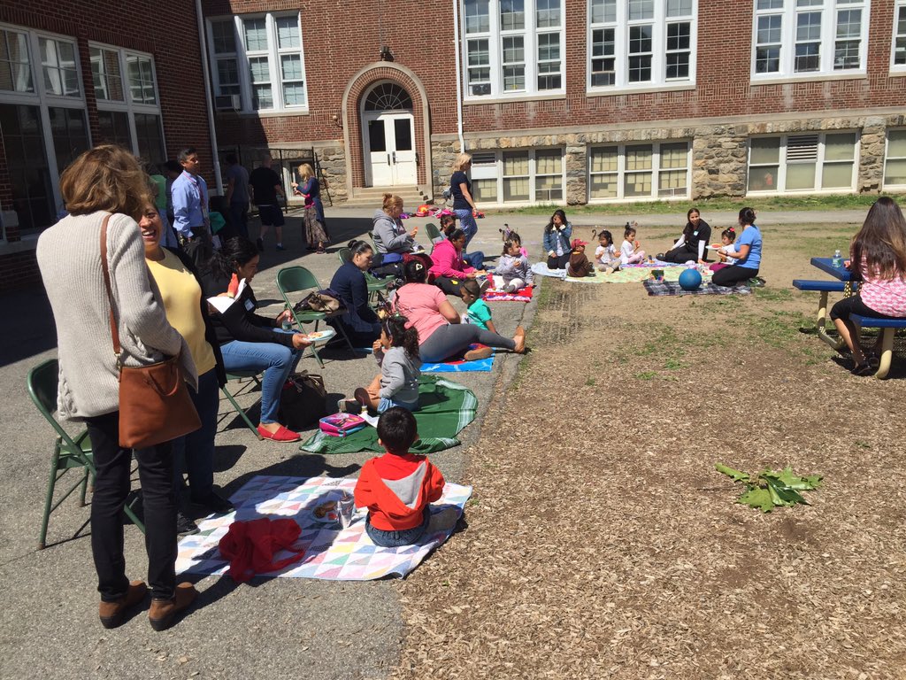 SOstrofskyMKES's tweet photo. Joy! Children bring joy to our school! #mkespride https://t.co/NOsQflk90F
