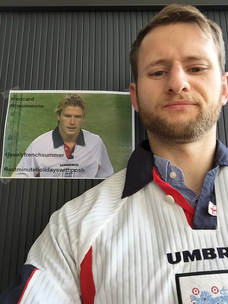PiotrBanasiak's tweet photo. #OrangeSponsorsYou #backin1998 #redcardinLeChaudron @le12emehomme https://t.co/Ta0yuh4WHQ