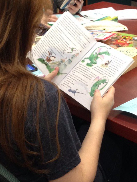 kjanek's tweet photo. #IBFrench students reading #french books. #MISchoolLibrary #BHSLibraries #iarocks #SRP2016 https://t.co/ThsK86aCUu