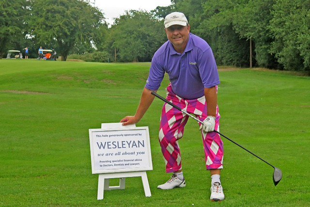 rgphospice's tweet photo. Huge thanks @RoyalAwesome for once again adding @renniegrove colours to #TomsiesGolfDay on 17 June @WhipsnadeParkGC https://t.co/516h4lpxbW