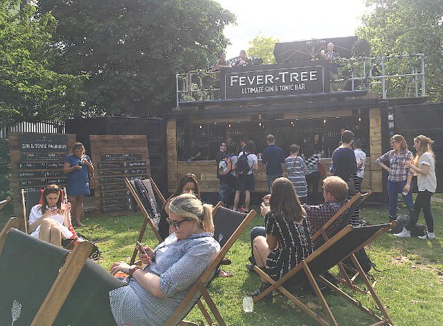ClaudFeverTree's tweet image. Enjoying a refreshing G&amp;amp;T at the Fever-Tree pop up @southbanklondon #fever-tree #tonic #popup2016 #southbank