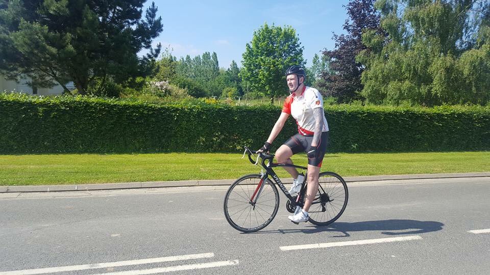 FK2FRA's tweet photo. We have made it to Watteblery and we have made a new friend "Diva". #3down1togo! #charity #cycle #Chester #Paris https://t.co/JYkEJ5CspP