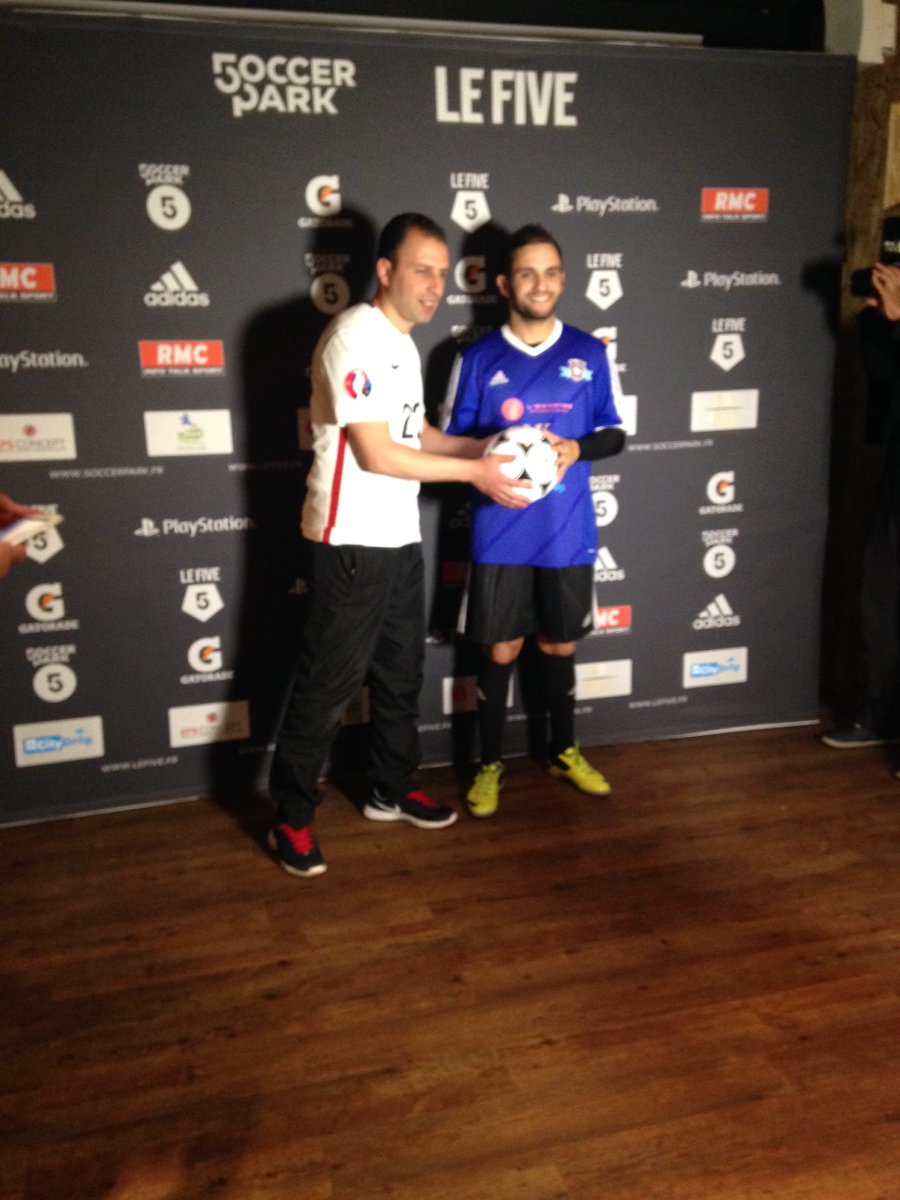 lefivefc's tweet photo. @MalikBentalha et @stadescitoyens #SPLFCHARITY #firstneverfollows https://t.co/hu06Wvreeb