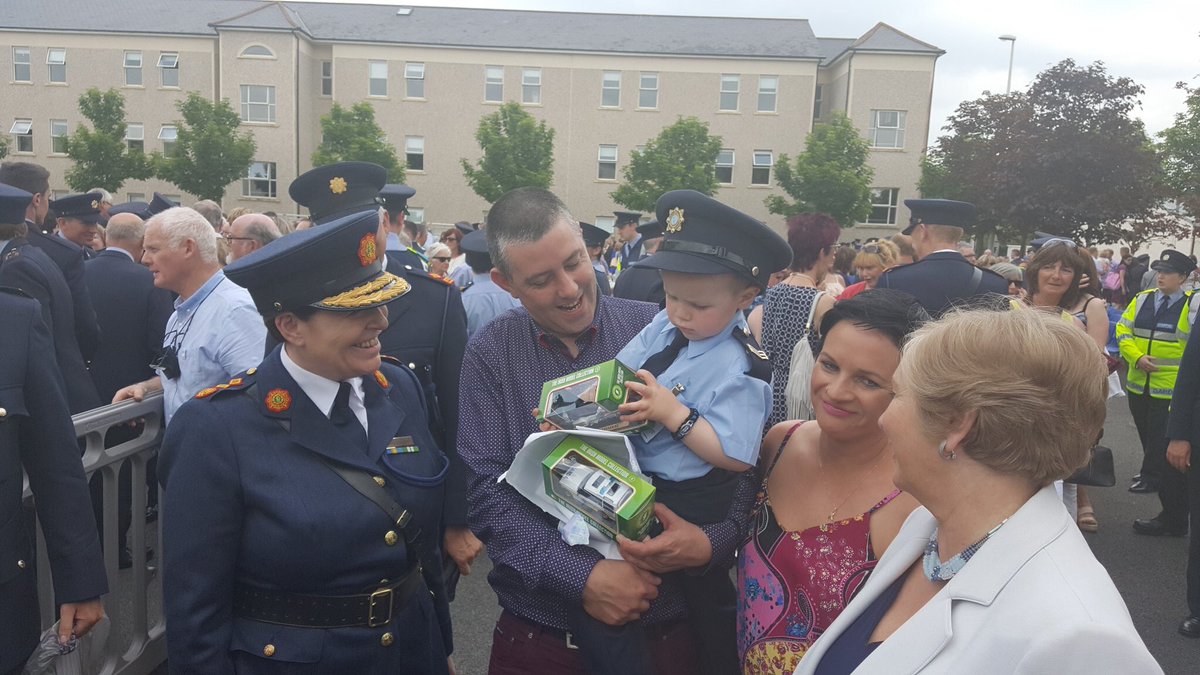 .<a href="/gardainfo/">Garda Info</a> commissioner OSullivan today promoted her grandchild to head the Anti gang task force #vinb #rtept