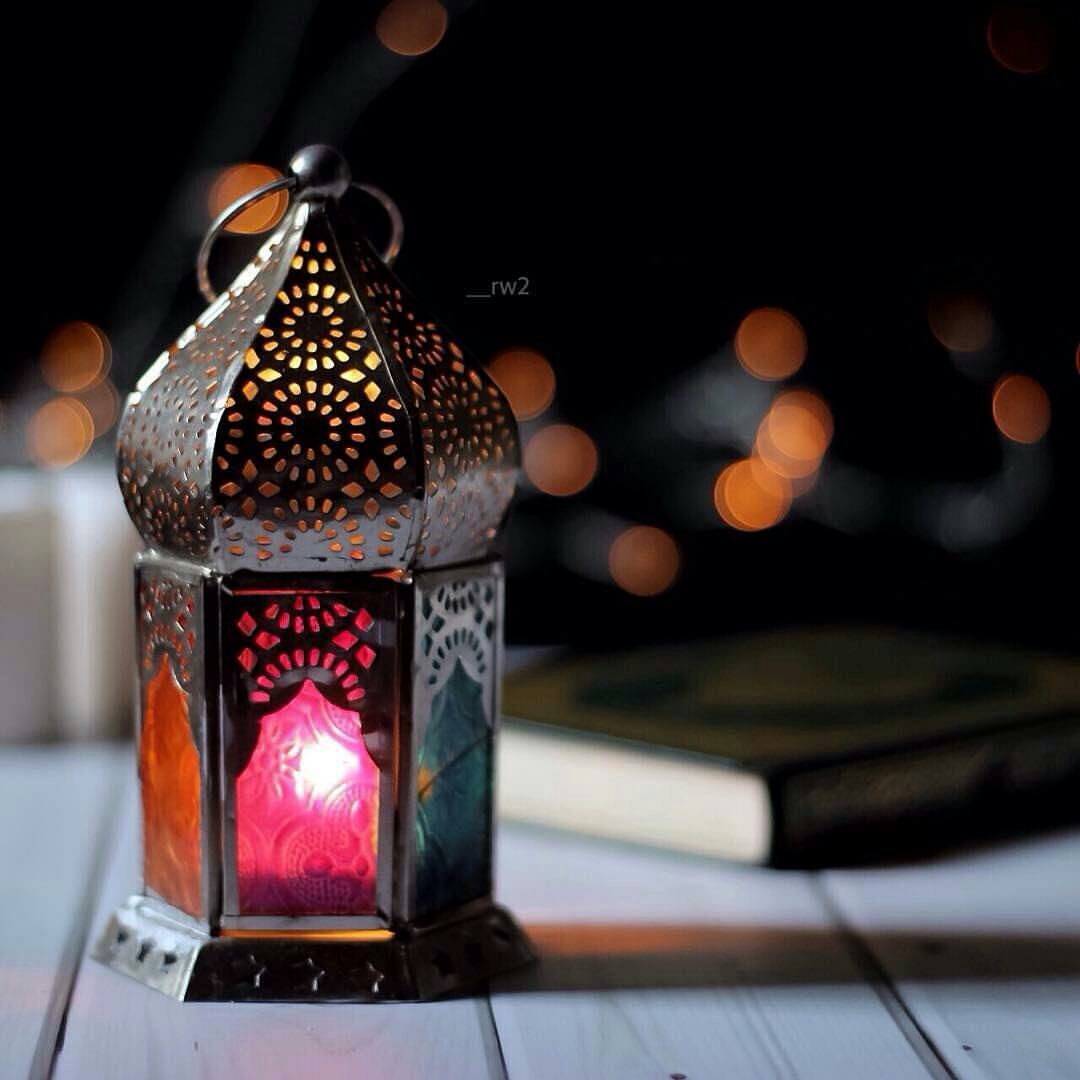 - الجنة هي الحلم الوحيد 
الذي لا تنتهي صلاحيته..📃

فرددوا : اللهم اني اسألك رضاك والجنة ❤️