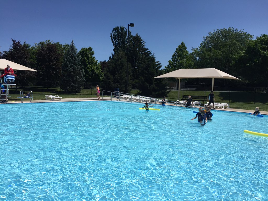 MrsHallidays4th's tweet photo. The smell of #coppertone the sound of splashing, squealing second graders..it must be #poolday @miltonhershey #wermh https://t.co/uggApmHO7r