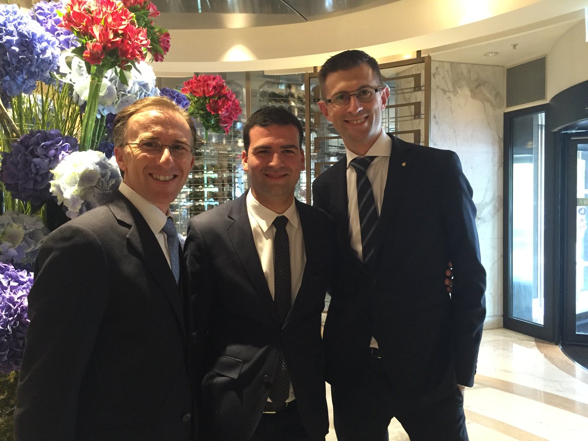 BassoSommelier's tweet image. En dรฉgustation avec #FabioMasi (#FourSeasons Hotel des Bergues Geneva) et #FabienMene (#MandarinOriental, Geneva).