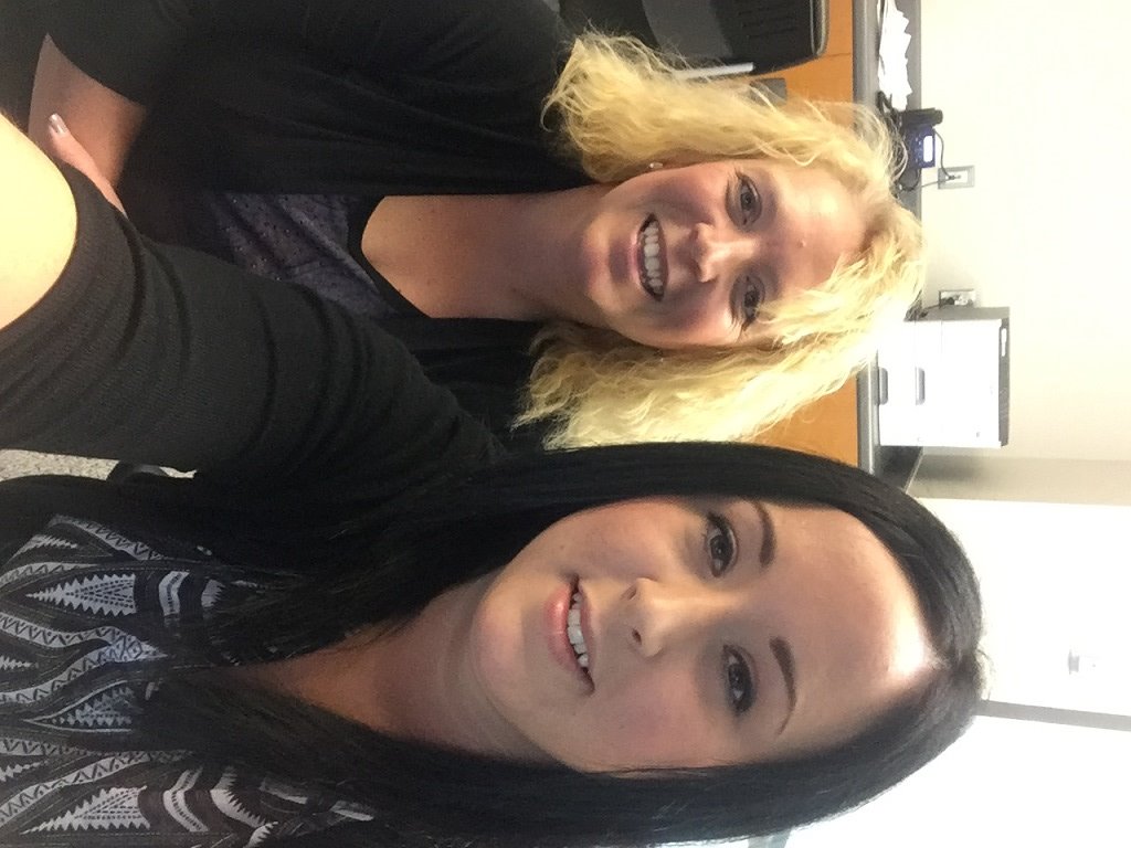 TPSofficer_Mel's tweet photo. Learning about social media from @thecoffeecop @TorontoPolice college #TPSTraining https://t.co/oXsyR5JPsH