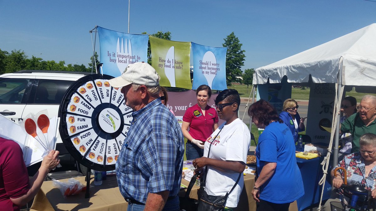 NDSoybean's tweet photo. At @790KFGO Picnic talking #food, #farming & #NDag w/ #CommondGround & @ndcorn from 11-1. Come see us! #CGConvos https://t.co/VYmOXpgy4b