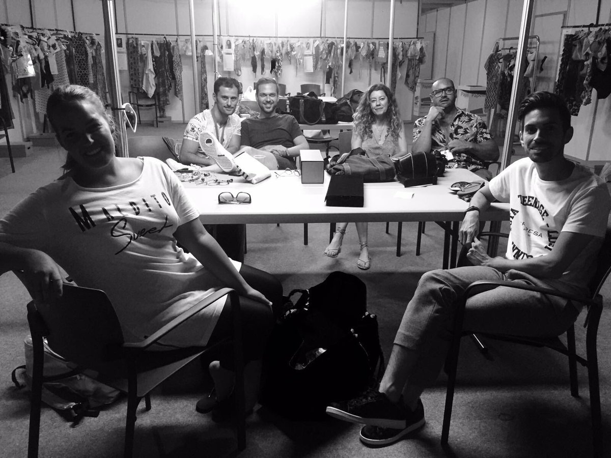 ESMA_Events's tweet photo. Finishing fittings‼️ @GranCanariaMC #GranCanariaSFW #byesma #esmaproyectos #setup #production #stage #fashionshow https://t.co/mN2vYvrX9p