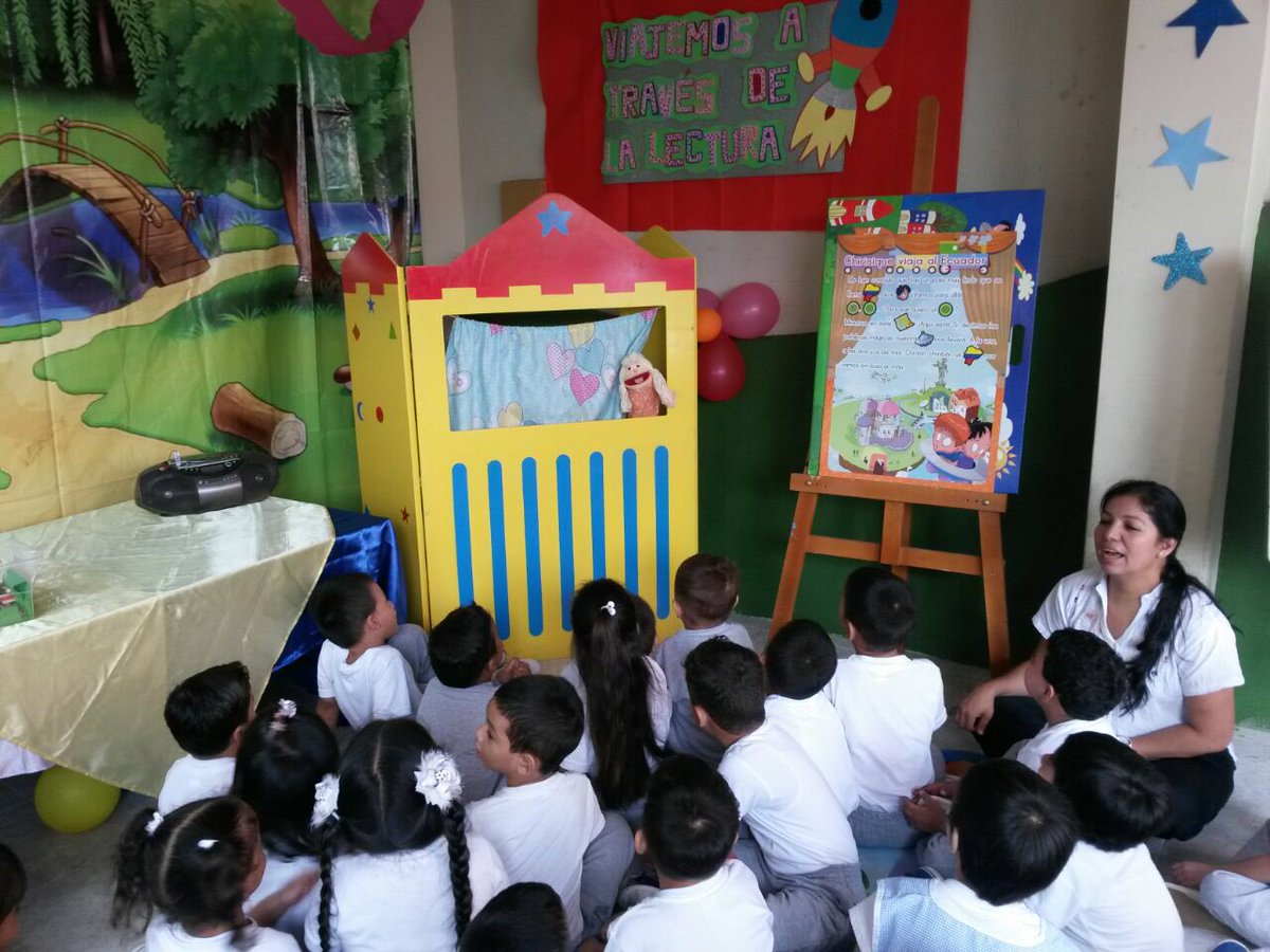 EducacionZ8_Ec's tweet photo. La lectura es una expedición a la verdad #PlanLector2016 https://t.co/GZXYmeJIO3