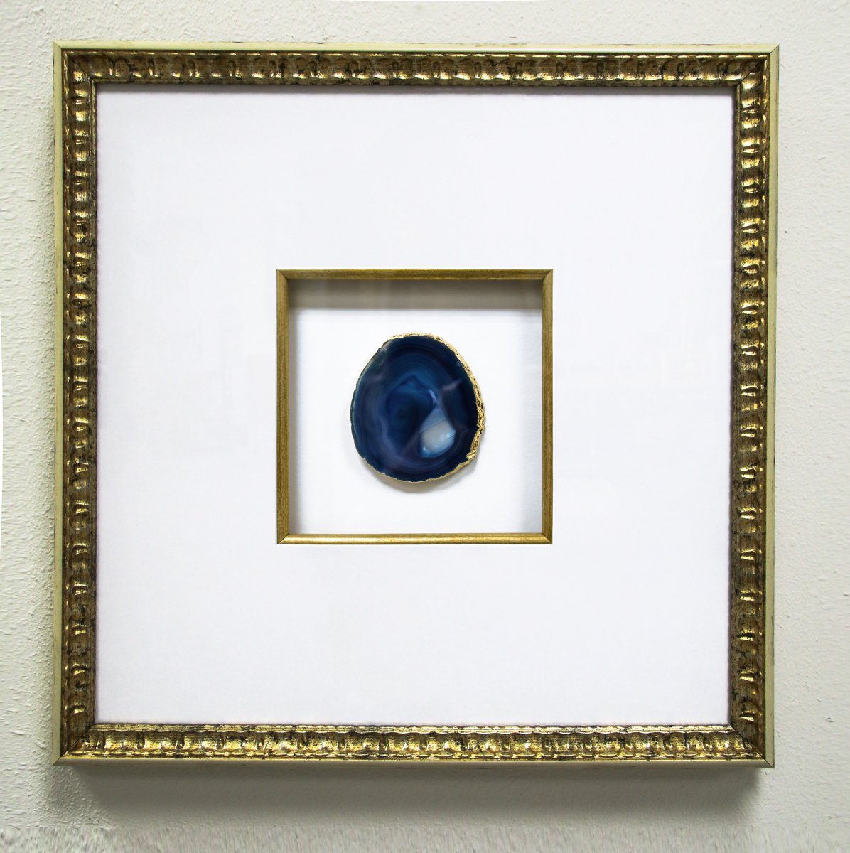 Framecrafters's tweet image. WALL ART WITH A LITTLE GLITZ &amp;amp; GLAM! #framed #framing #geode #goldrush #goldleaf #framecraftersinc