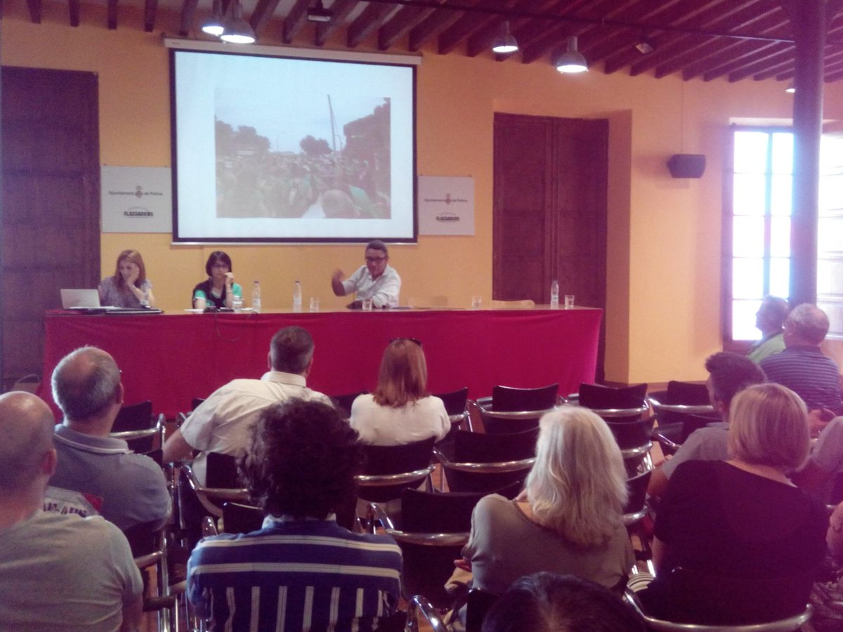Ecotxe_SM's tweet photo. En uns minuts presentam #Ecotxe a les #Cooperatives de treball de la @uctaib. Endavant la #Intercooperació!
https://t.co/9w7eLxOjms