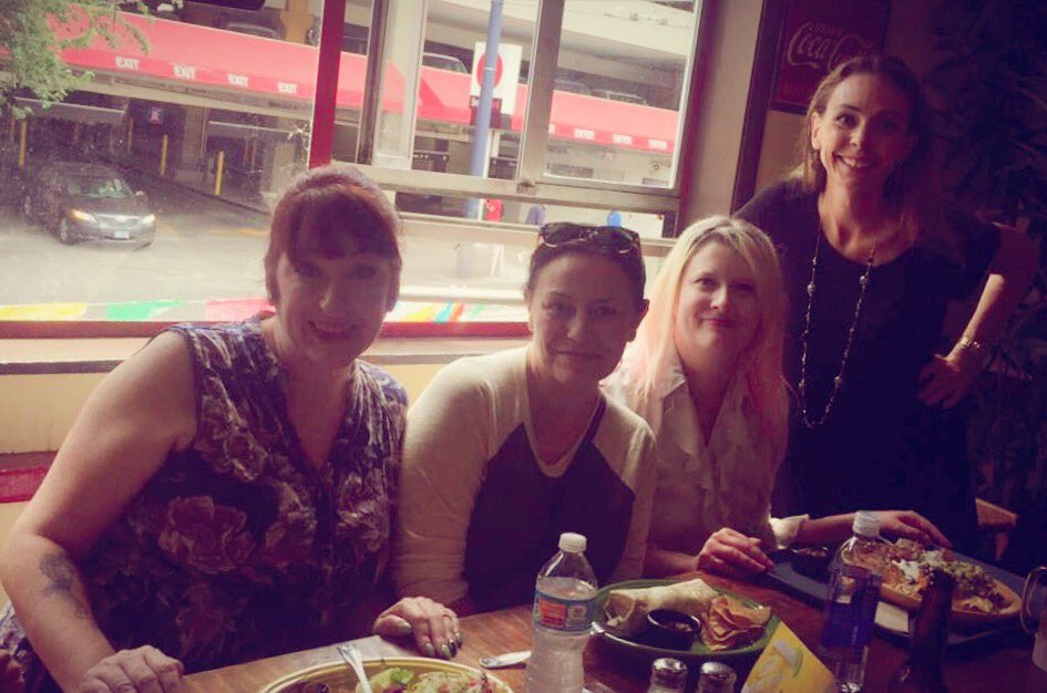MeaganWristen's tweet image. #pdxbloggers @BeebAshcroft @merlotmommy @AllMommyWants &amp;amp; me @MeaganShamy #pdx #portlandbloggers