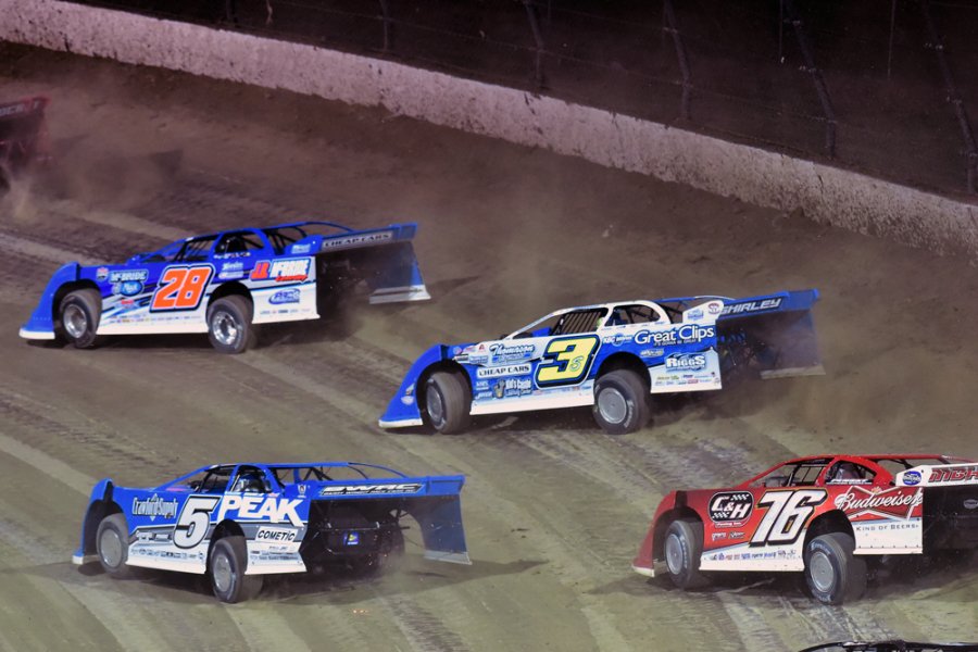 DirtonDirt tweet media