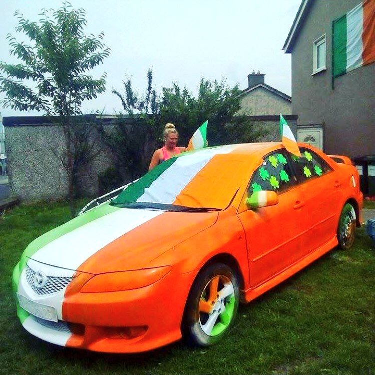 I love Ireland always, but I love Ireland so so much during football fever! Gillian Flynn, Tallaght #COYBIG 👏🏼😄