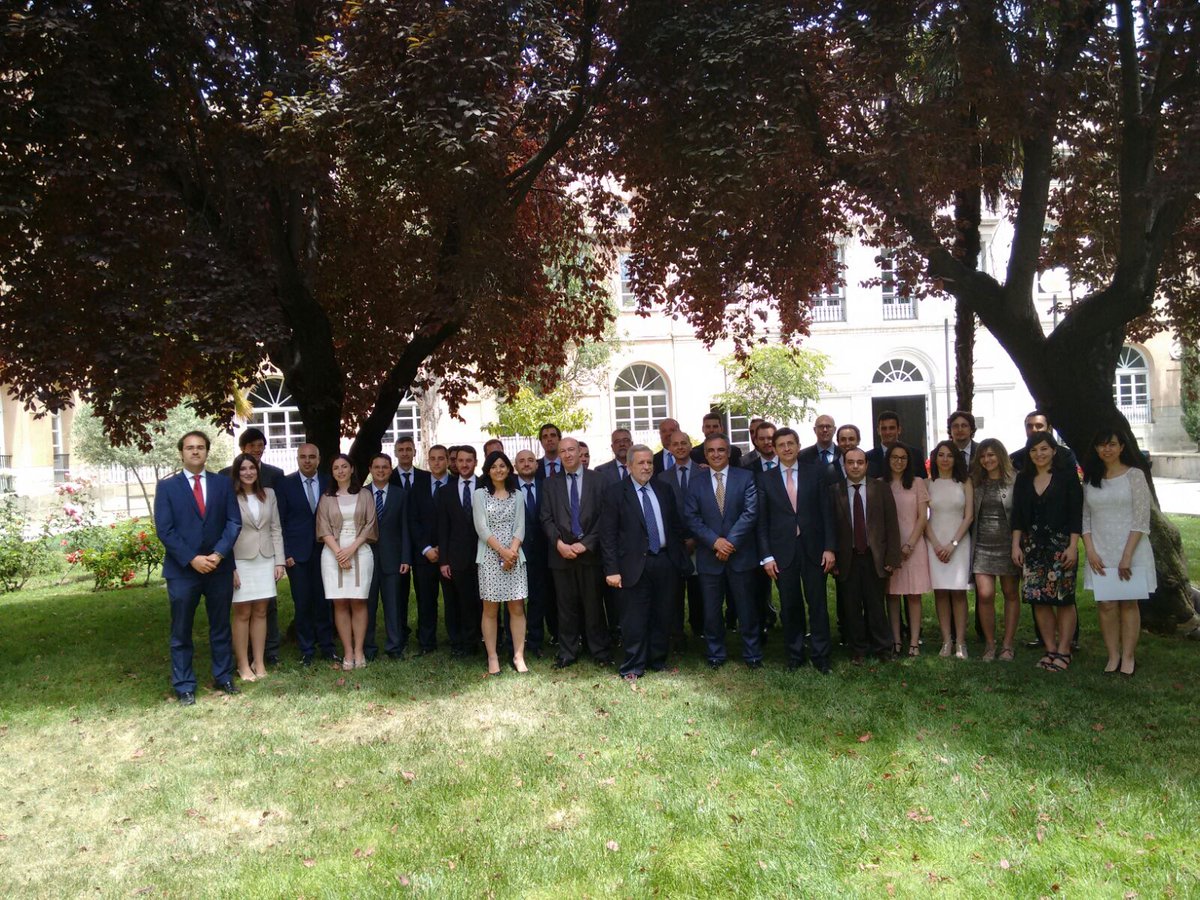 mariamdobon's tweet photo. Por fin... Funcionarios de carrera! https://t.co/aXNr2hHshG
