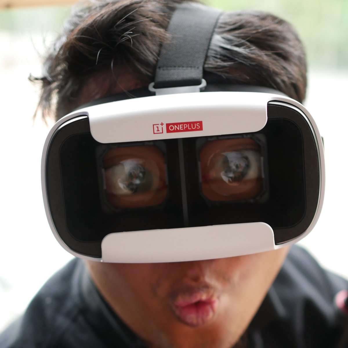 SobatHAPE's tweet image. #LoopVR #OnePlus3 #OnePlusLoopVR 

Ngga sabar nungguin launching OnePlus 3