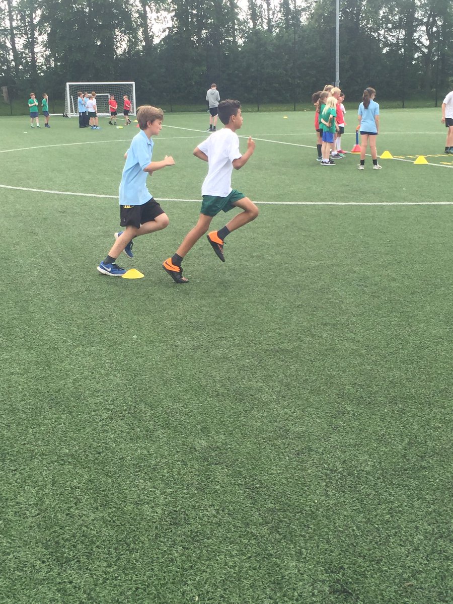 Bexton_PE's tweet photo. Such a great Quad Kids event with @BextonPrimary Year 6's. Brilliant team spirit all round 👏🏻🏃🏻 https://t.co/aVjgLjFot4