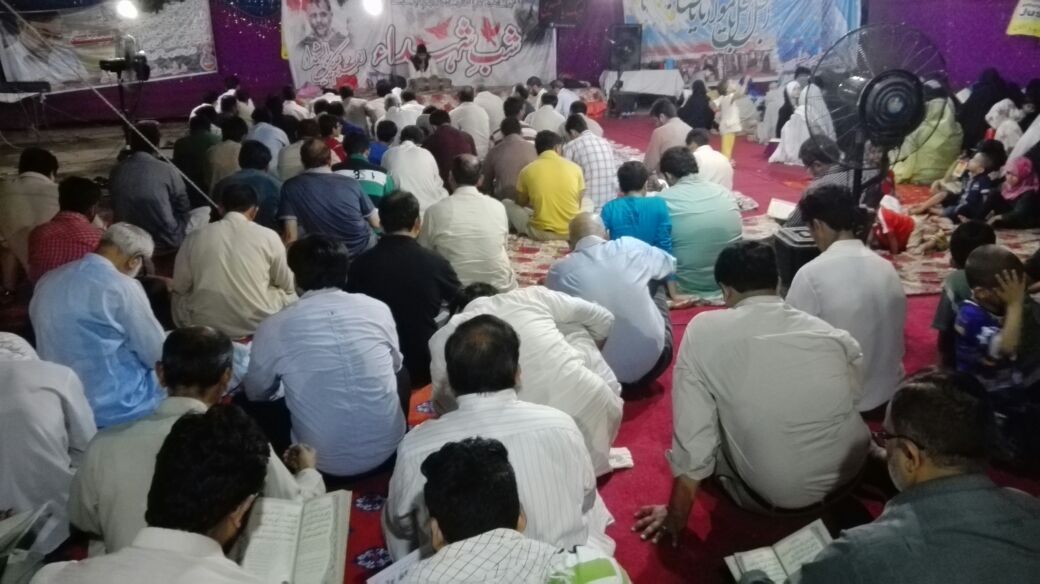 hasnu_baba's tweet photo. قاری محمّد افضل 
 دعا کمیل پڑھتے ہوے 
 پریس کلب لاہور 
#MWMLHR
@TeamConfronters https://t.co/I529trCrCX