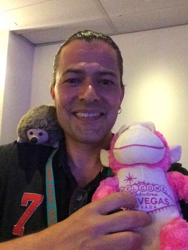 Gundaris's tweet photo. Yet another great session, Thanks for being a great audience #E2EVC https://t.co/LEZ2QJ7lfc