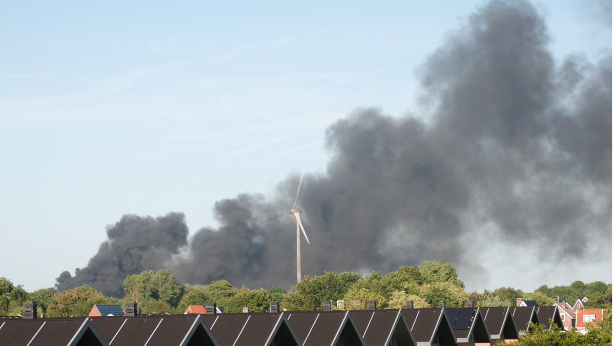 LarsNL's tweet image. Dikke rook, wordt nu minder, #Alkmaar #otterkoog