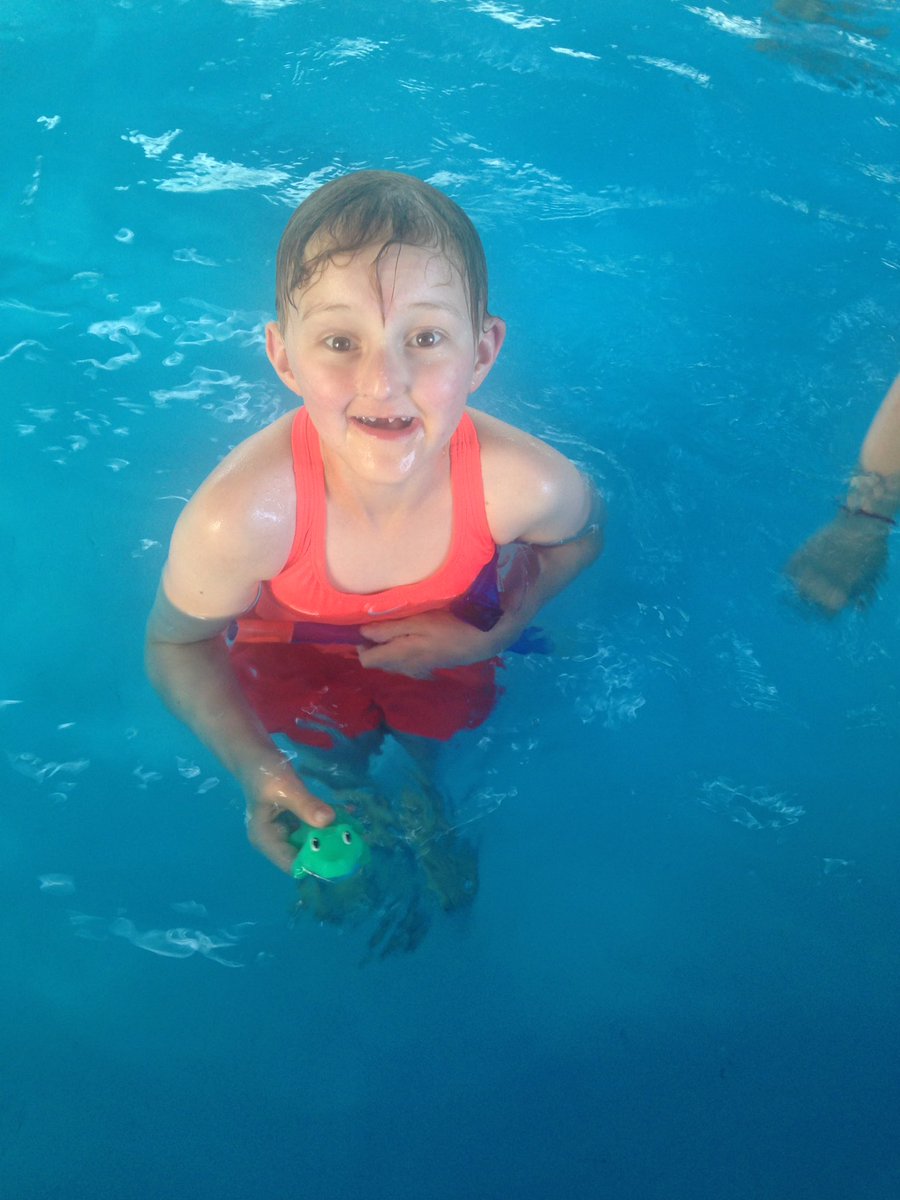 Loving our local pool!
#khpp_supportkenastonswimmingpool