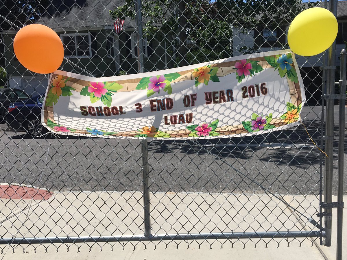 LFSchool3's tweet photo. School #3 end of year party Luau THANK YOU @LF2and3PTA https://t.co/aBRvpWNxcQ