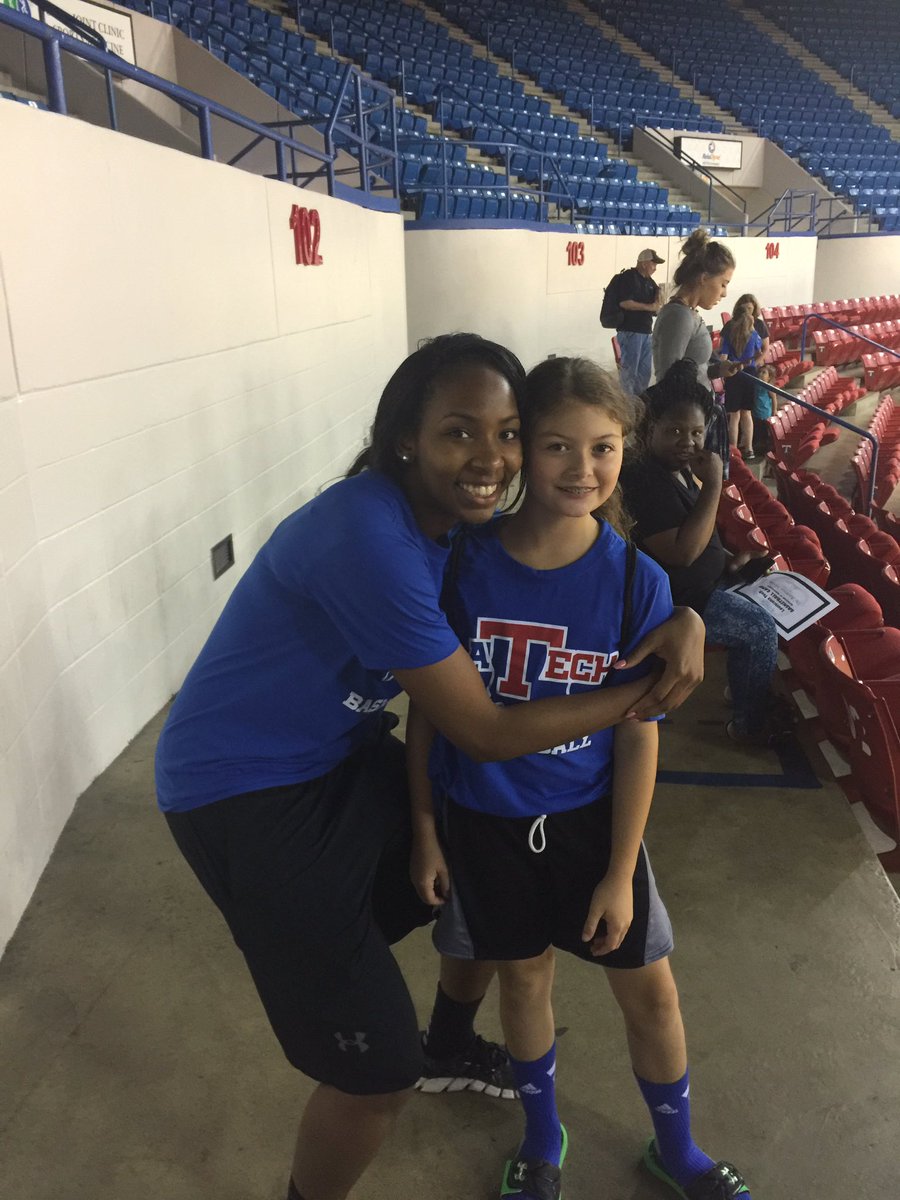 EDH11's tweet photo. Tks to the Asst.coaches for making her Ashlyn a better player! TechsterStrong @LATechWBB @BrookeStoehr @CoachASharp https://t.co/pd8inS6N68