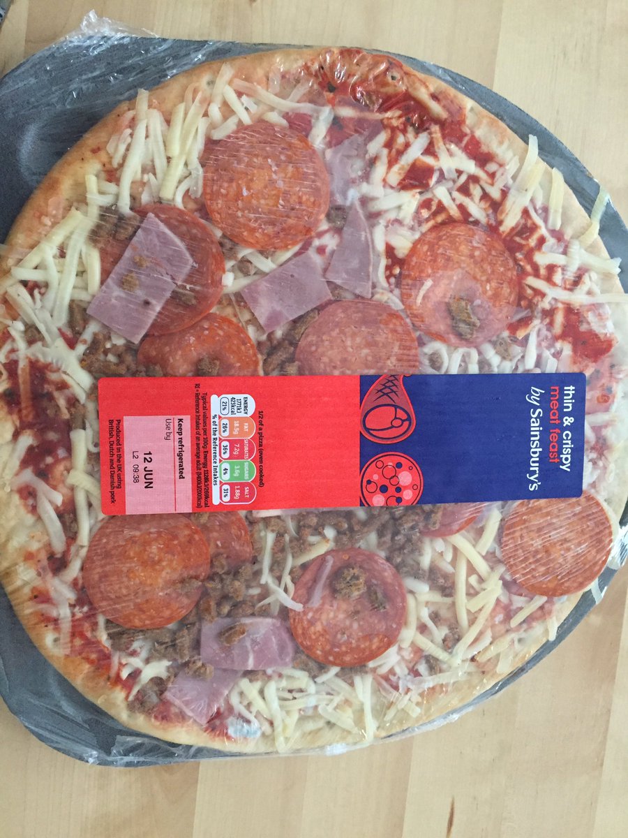 Bex_Owen's tweet photo. Not ideal @sainsburys just got our online delivery and found pizza is mouldy!! https://t.co/yIvmVXa0yq