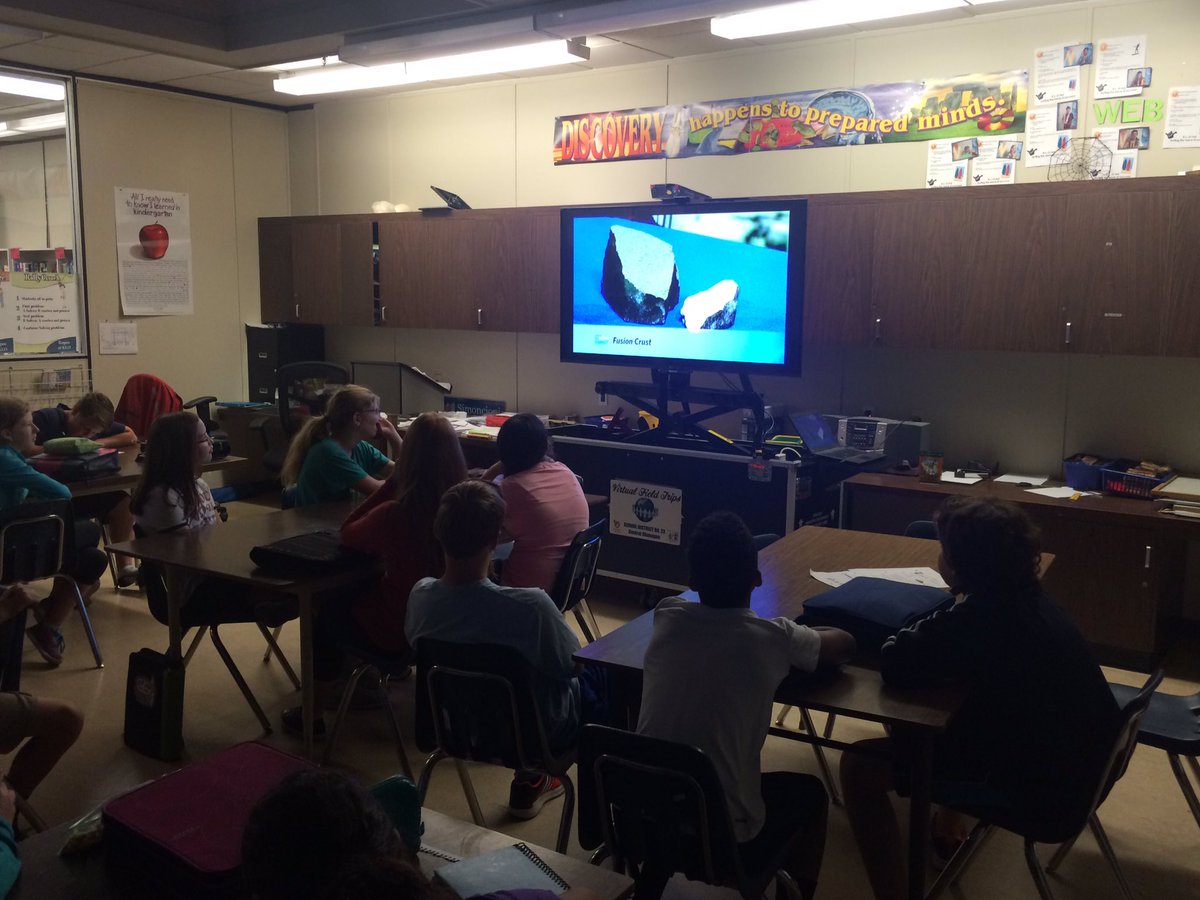 MerleRoss51's tweet photo. KLO gr7s VFT 2 The Smithsonian, Meteorites in Antartica.@BCBlended @KevinKaardal @MoyraBaxter @jonrever https://t.co/TRDLJzewso