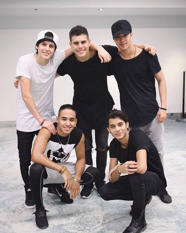 AlwayswithCNCO's tweet photo. Aún tienes tiempo de comprar tu #TuKitEXA el canje será el sábado 11 y domingo 12. https://t.co/0CFQfFknwB