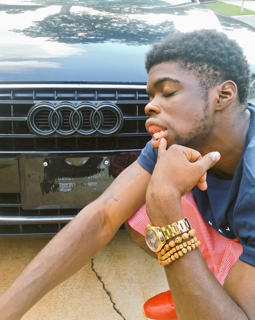 jayfloyd_'s tweet image. Waiting for the shine 
PC4L Fade out visuals 📷