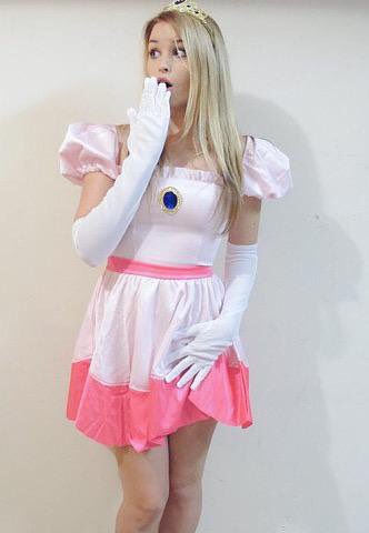 (2/2) Options: Princess Peach or Babydoll (Sucker Punch). 22tk per vote. https://t.co/kWOhmvZ5l2 https://t<a href="/tag/onmfc"class="tags"><span>#onmfc</span></a>