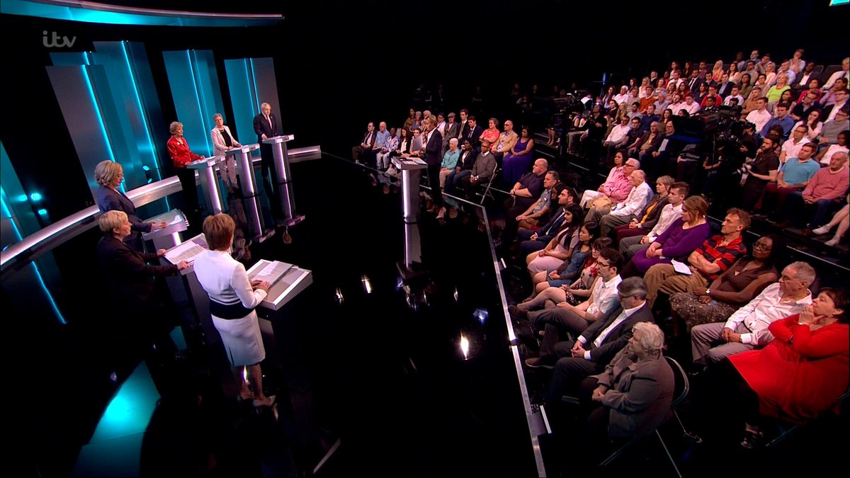 itvnews's tweet photo. The #ITVEURef is underway - keep up to date with the news latest here https://t.co/bvaIhx4M01 https://t.co/k32xpk8kjC