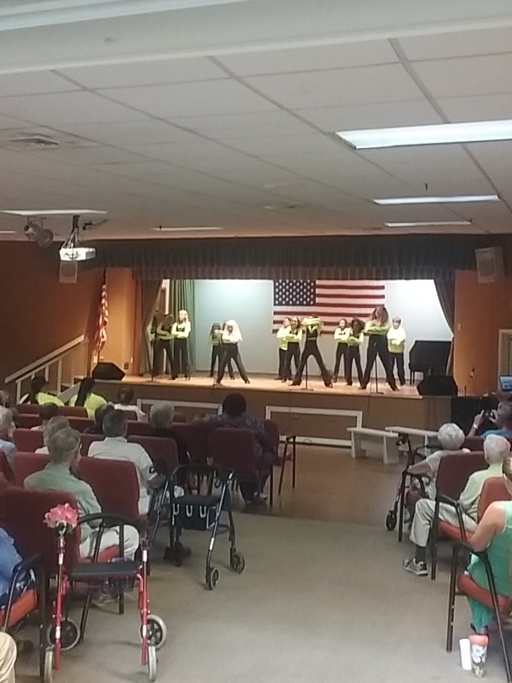 UVRetirement's tweet photo. Welcome showtime usa.. they are awesome!!!  #universityvillage activities #activeliving #seniorliving https://t.co/ln3SHWBgmE