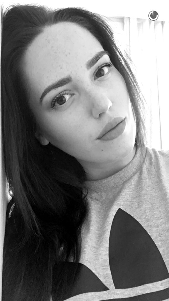Bethh3006's tweet photo. @velvetgh0st you legit look like @selenagomez like wtf please 😩😍 https://t.co/udq19DsdqK