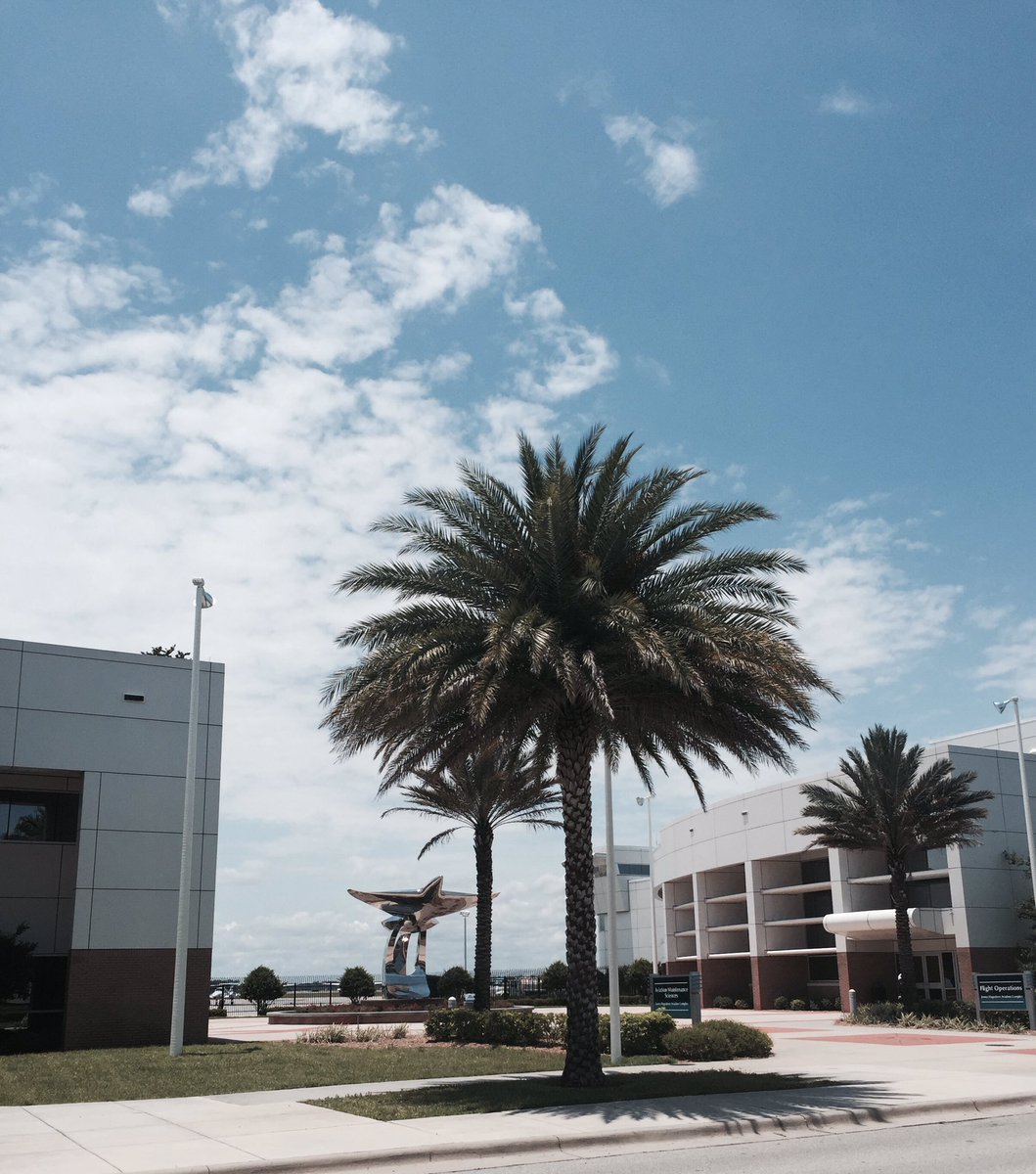 maraeller's tweet photo. Beautiful day at the very impressive @EmbryRiddle with #SACACsumsem2016 @SACAC_Info https://t.co/EpLyzAJnMp