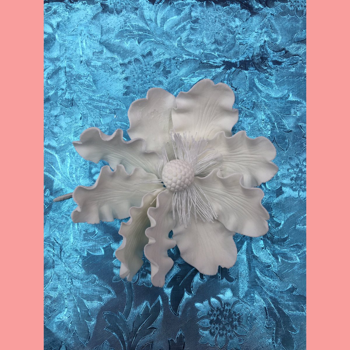 StandleesInc's tweet photo. 💥NEW💥 Anenome gum paste flowers $8.69 each #flowers #gumpaste #weddingcakes #cake https://t.co/ac3V4lLa8V