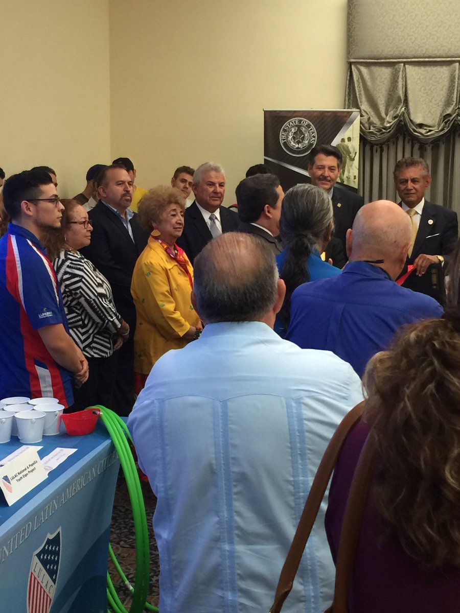 Ribbon Cutting Ceremony at the 87th Annual Texas State Convention