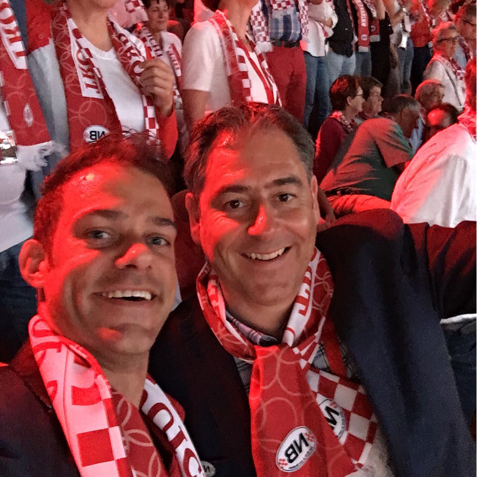 #guus #guusmeeuwis #heelbrabantjuicht #vrienden