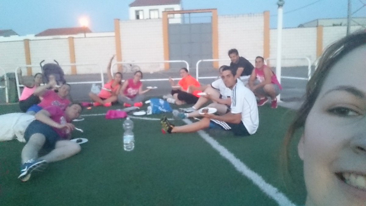 Los cipotillos de celebración. Felicidades Chispas.Tenemos tiempo para todo.