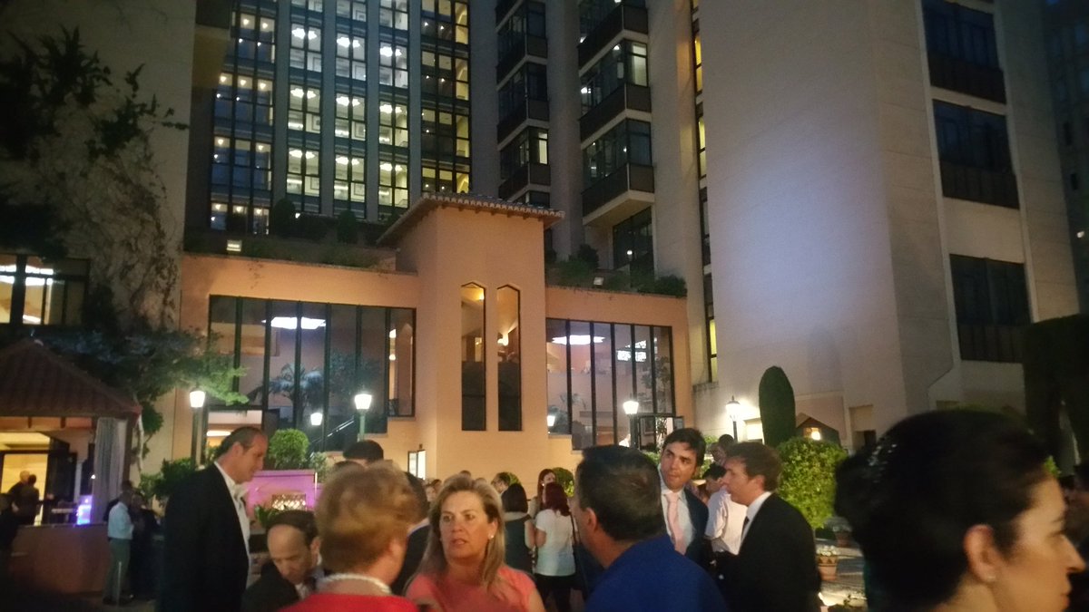 solynieveSL's tweet photo. @hoteles_santos una noche mágica con buena música en directo #llegoelveranoenhotelessantos https://t.co/1Ug3L1yl9W