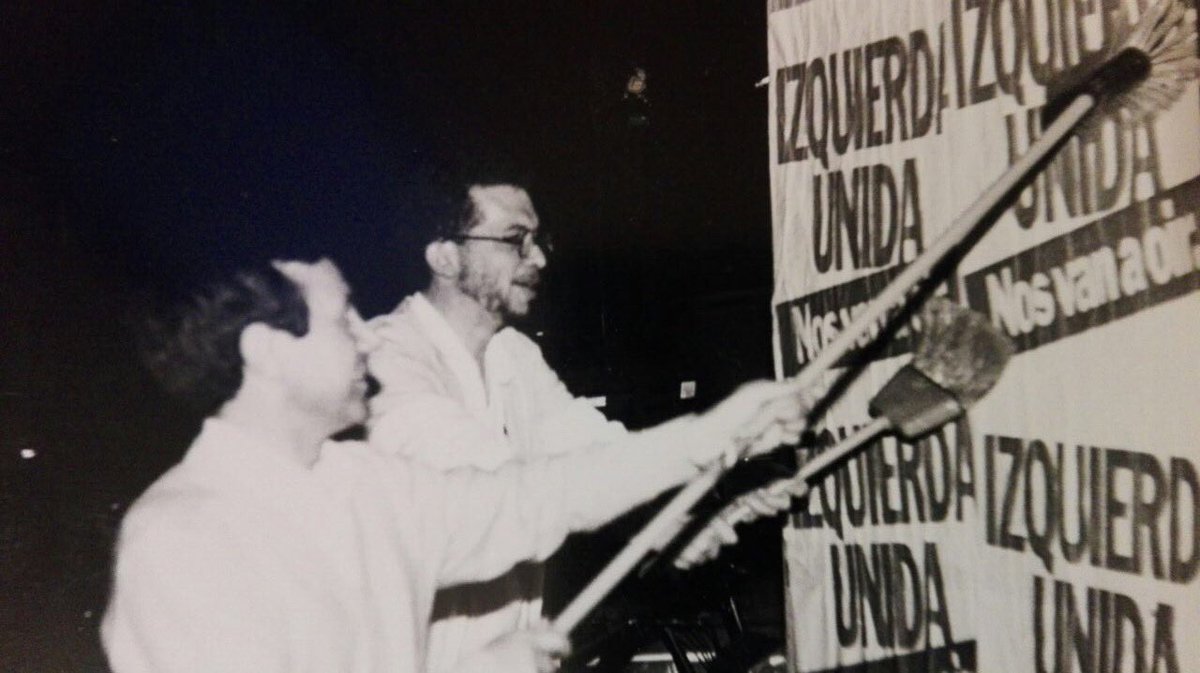 PabloIglesias's tweet photo. Hace 30 años, mi padre en la pegada de carteles del inicio de campaña en Soria. Hoy volverá hacerlo #Orgullo https://t.co/NRs3gOhuEq