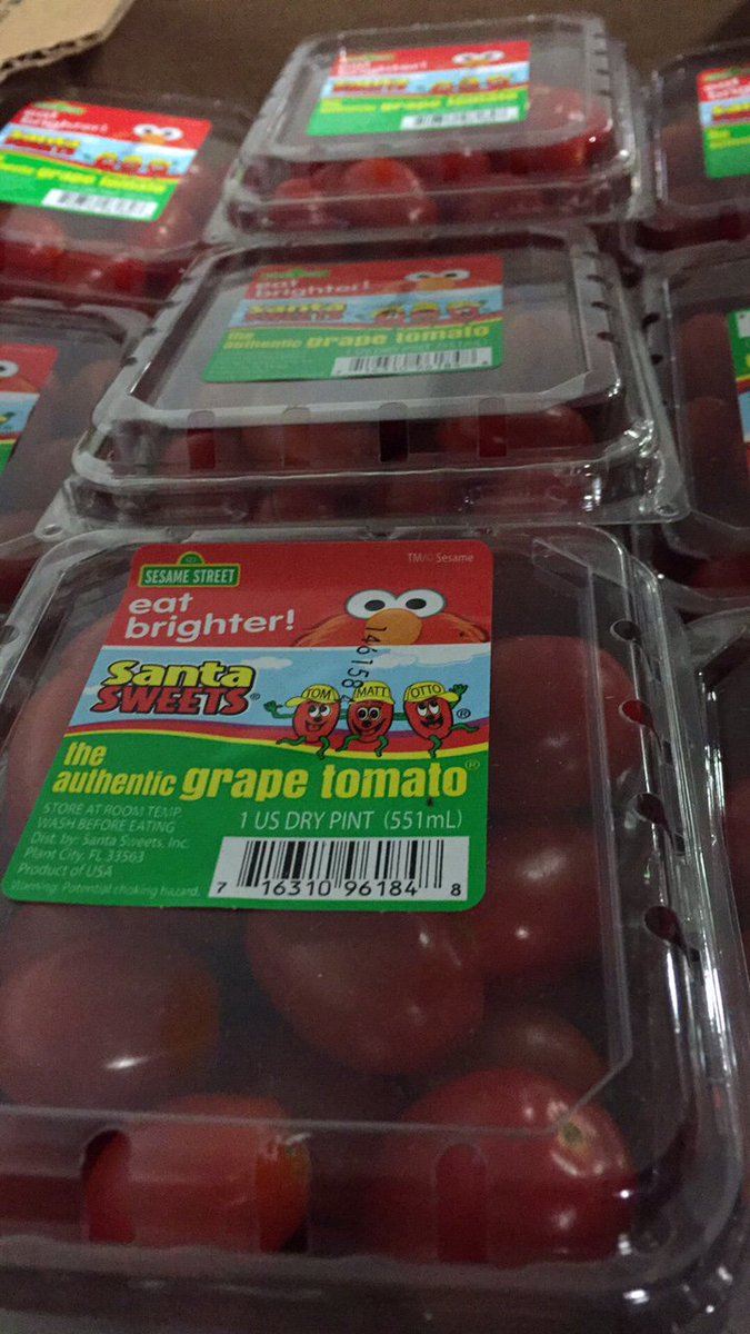 IntFreshProduce's tweet image. PMA staff members are visiting with @ProcacciBros--happy to see some #eatbrighter!™ product in their warehouse!