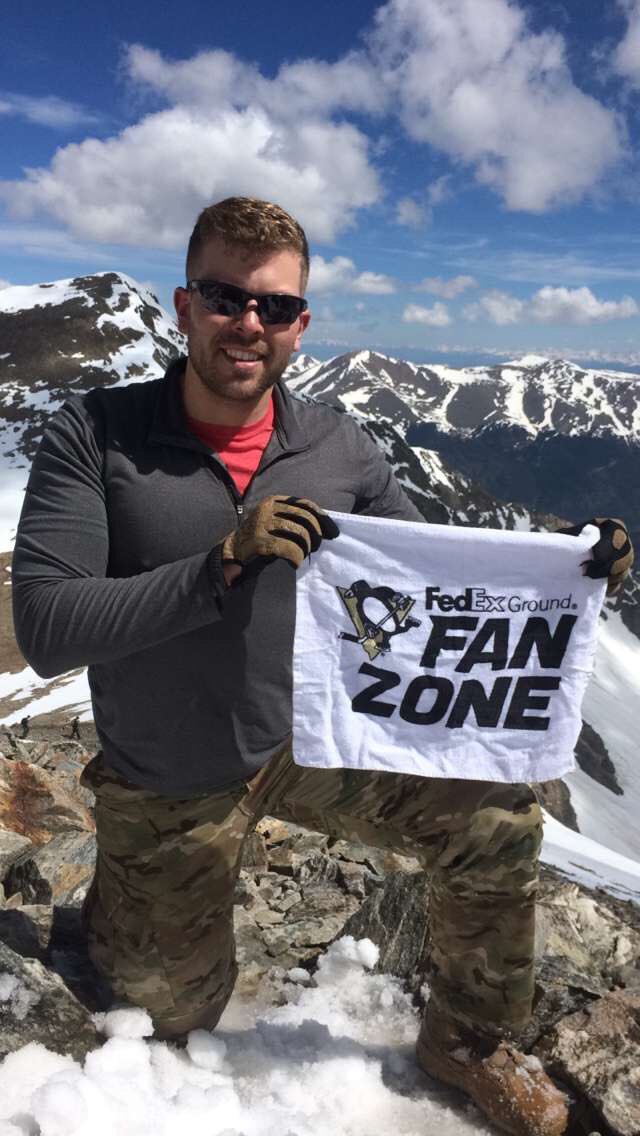 KevinMitchInc's tweet photo. Everywhere is the @penguins Fan Zone. Even 14,000 feet up on a mountain. #LetsGoPens #BecauseItsTheCup https://t.co/KhNuk8CO96