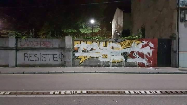 NalonAntifa's tweet photo. Esto ficieron los nazis que anden pela Cuenca al mural recién fechu de @DarreuAsturies. Nun ye un casu aisláu. https://t.co/TwxvbfnCbs