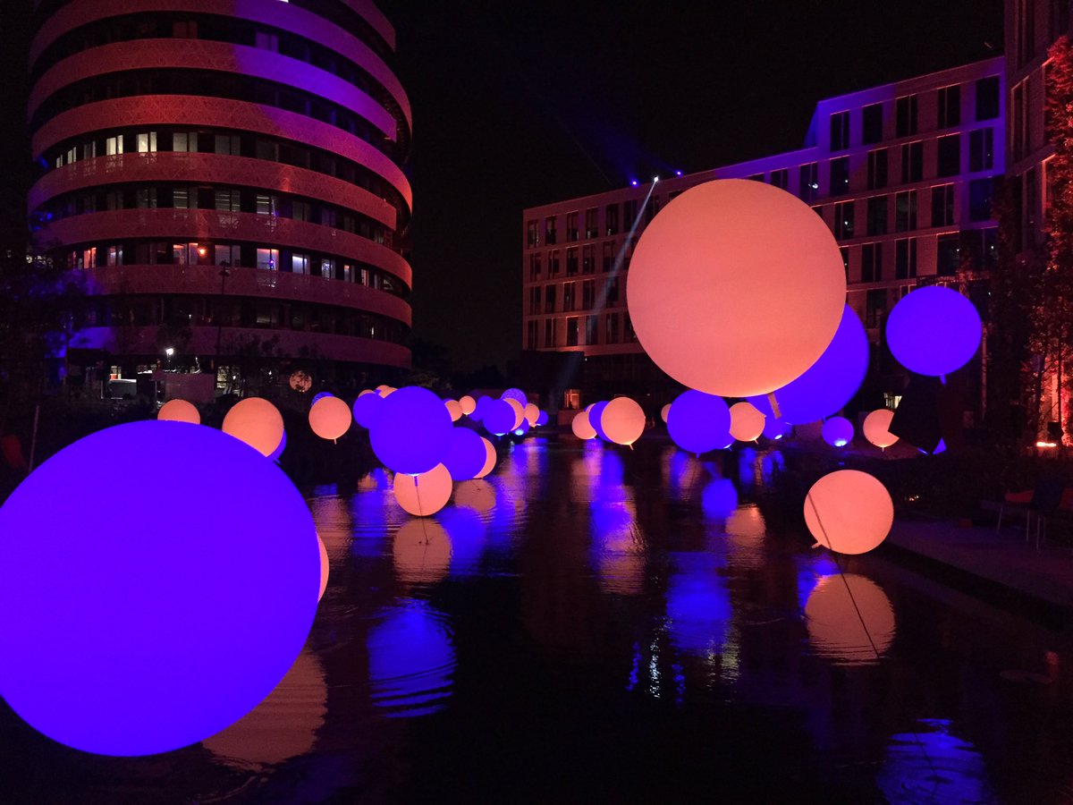 pierrealdebert's tweet photo. Chouette soirée ! #OrangeGardens #hyphenhyphen https://t.co/jAmI0QwZMA