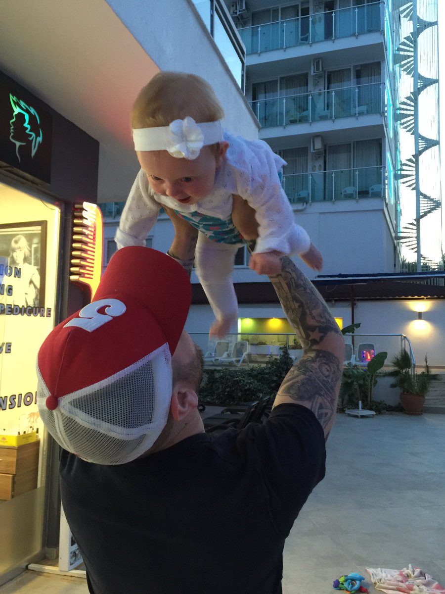 bobbyo83's tweet photo. @rioferdy5 I'll be watching from Turkey, spreading the #5cap love https://t.co/NOq9Hs68iI